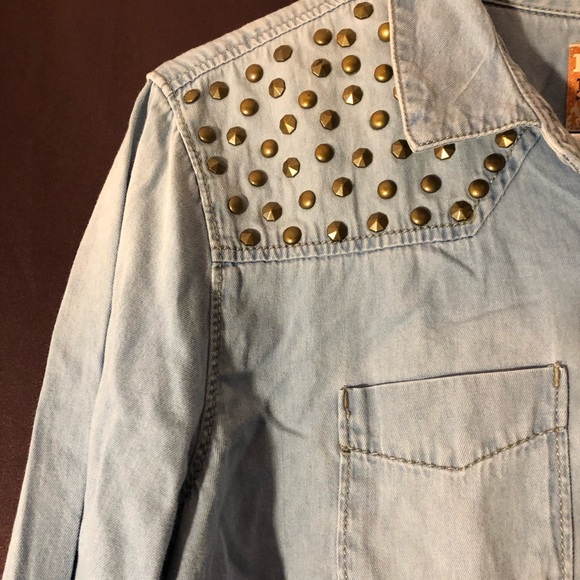 Denim shirt - Picture 3 of 3